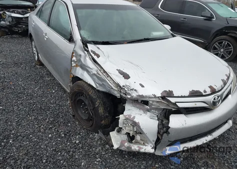 2012 Toyota Camry Se/Le/Xle z USA, uszkodzony, nr VIN 4T1BF1FK6CU620222